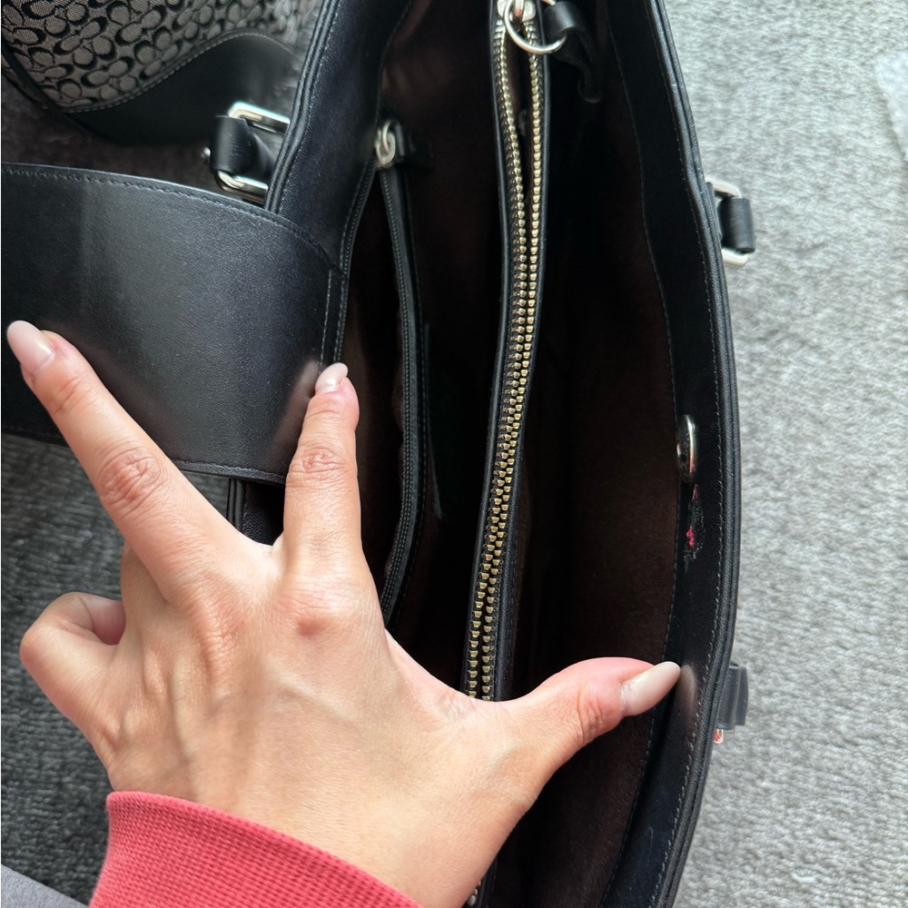 Coach • 9419 Hampton Satchel - Picture 3 of 13